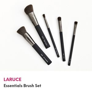 Laruce Essentials Brush Set